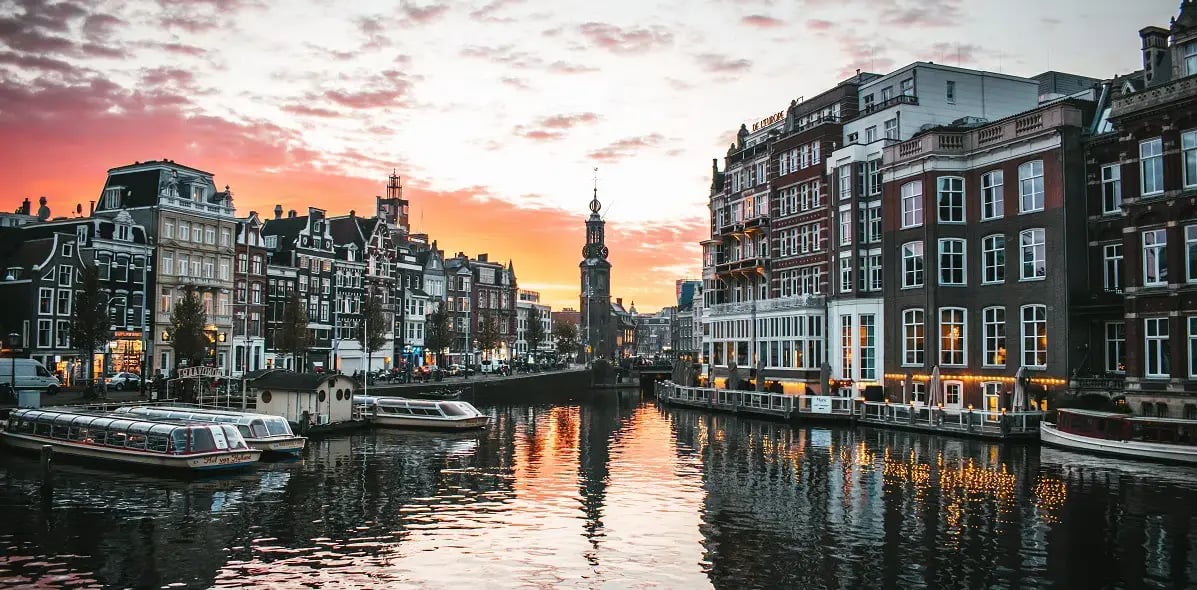 Amsterdam-project-DHPS.jpg[1]