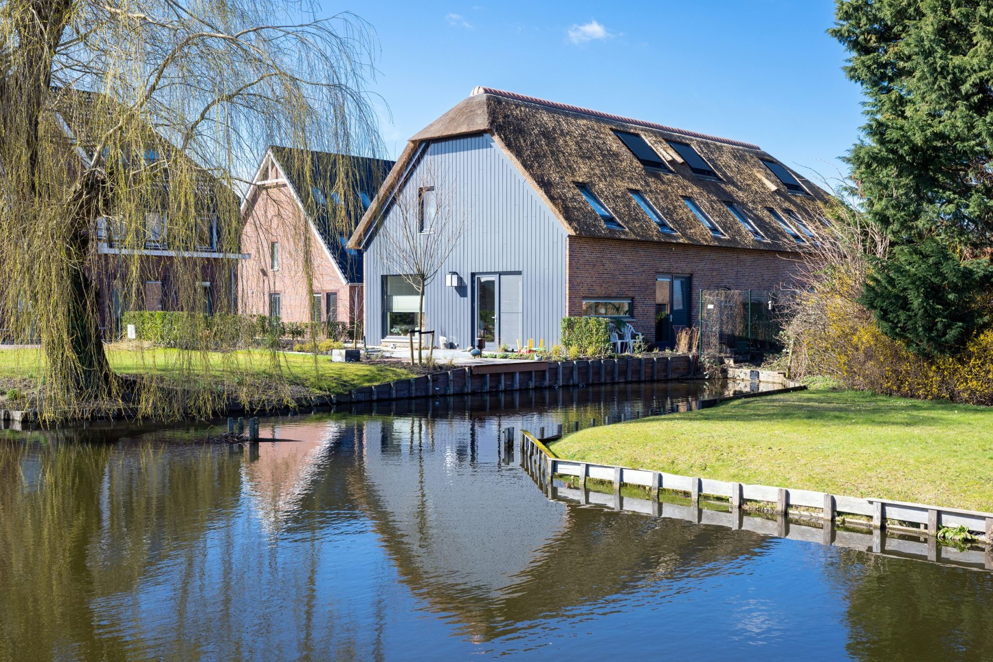DHPS-HydroTop-project-De-Leeuwenhoeve-Zoetermeer-1-2048x1366[1]