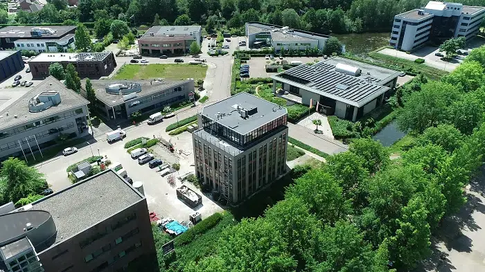 Kantoorpand-duurzaam-appartementencomplex-in-Amersfoort.png[1]